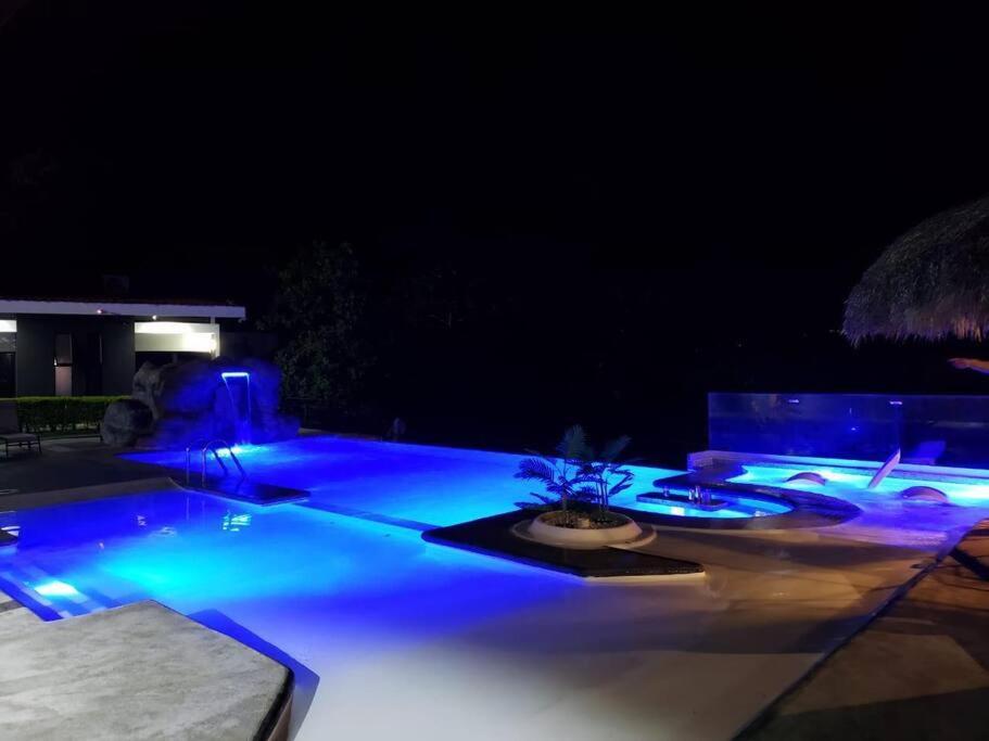 Villa Gacri, Para 21 Personas Orotina Exterior foto